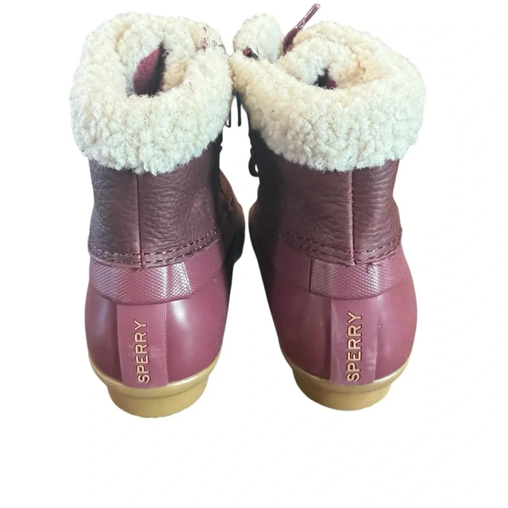 Sperry Saltwater Alpine Bootie Size 9
